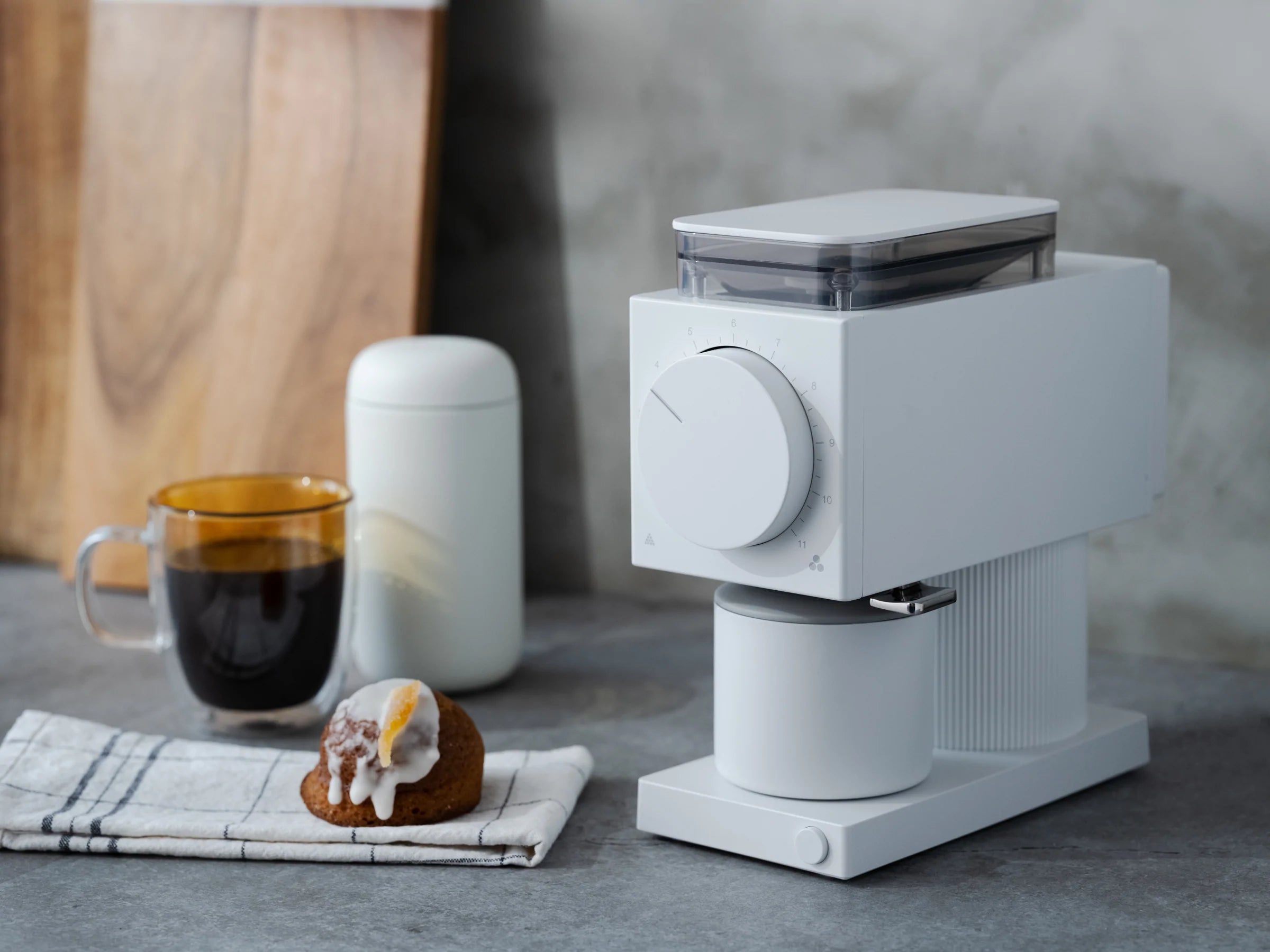 Fellow Ode Brew Grinderホワイト 海外販売品 変換プラグ付 Fellow Ode Brew Grinderホワイト 海外販売品 変換プラグ付